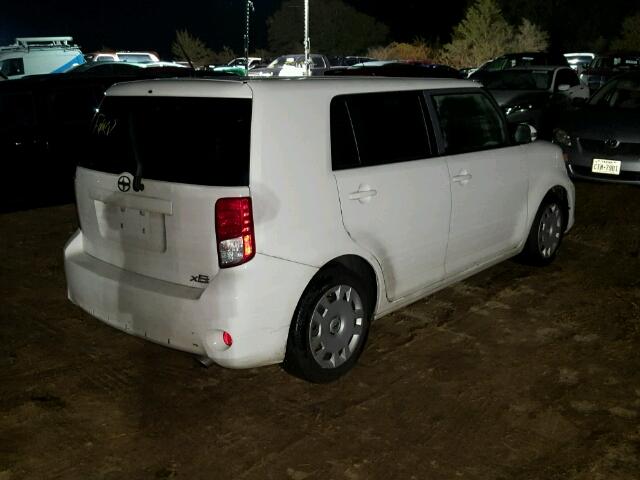 JTLZE4FEXFJ071510 - 2015 TOYOTA SCION XB WHITE photo 4