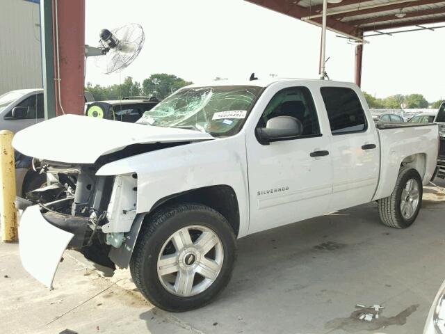 3GCPCREA0BG185211 - 2011 CHEVROLET SILVERADO WHITE photo 2