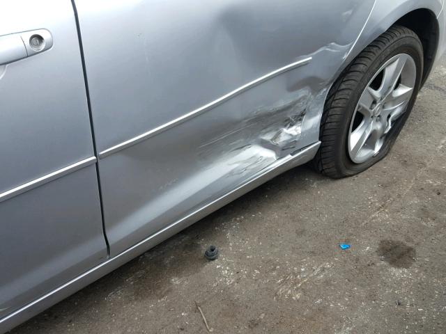 1G1ZB5E12BF182051 - 2011 CHEVROLET MALIBU LS Gümüş foto 9