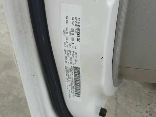 2V8HW44149R608073 - 2009 VOLKSWAGEN ROUTAN S თეთრი ფოტო 10