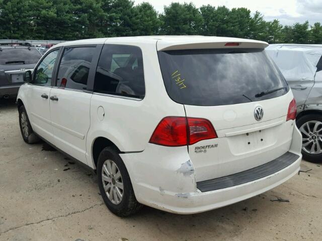 2V8HW44149R608073 - 2009 VOLKSWAGEN ROUTAN S WHITE photo 3