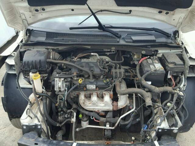 2V8HW44149R608073 - 2009 VOLKSWAGEN ROUTAN S თეთრი ფოტო 7