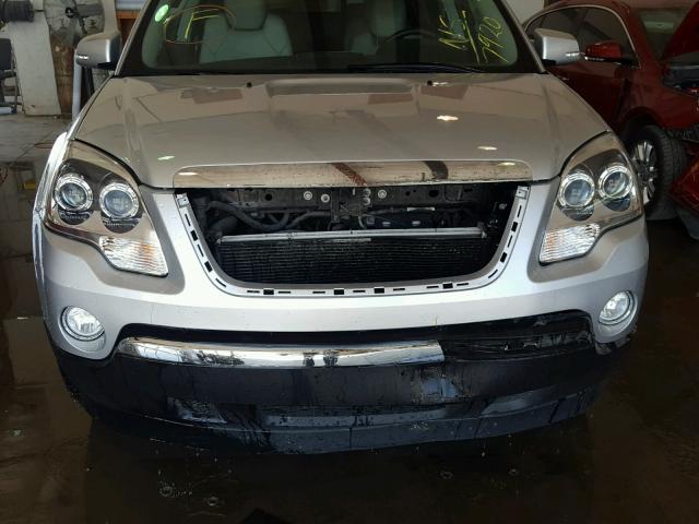 1GKKVRED2BJ397920 - 2011 GMC ACADIA SLT 银色 照片 9