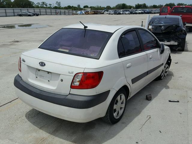 KNADE123066153688 - 2006 KIA RIO WHITE photo 4