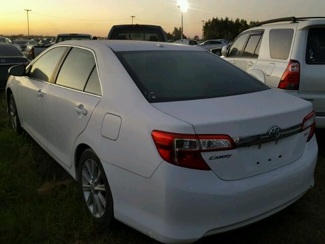 4T1BK1FK2CU521070 - 2012 TOYOTA CAMRY WHITE photo 3