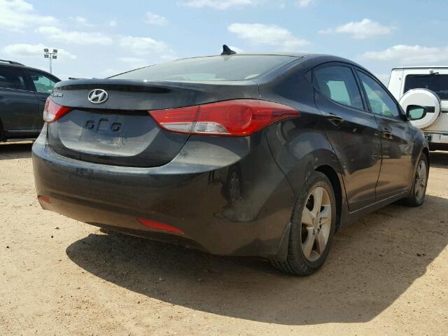 5NPDH4AE5DH402374 - 2013 HYUNDAI ELANTRA BLACK photo 4