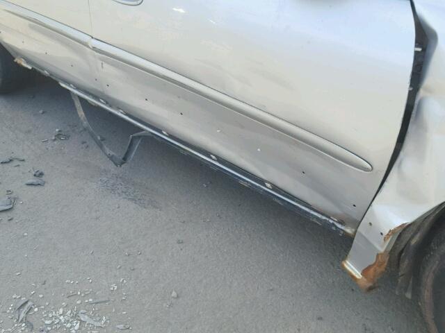 2G4WB52K221144085 - 2002 BUICK REGAL LS GRAY photo 10