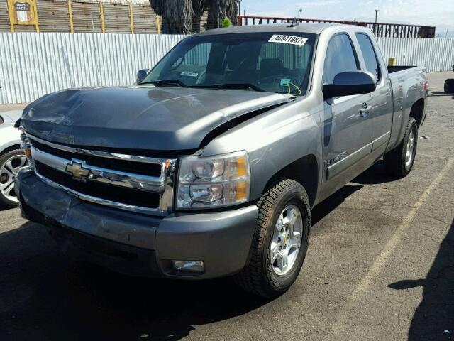 1GCEK19097Z562333 - 2007 CHEVROLET SILVERADO GRAY photo 2