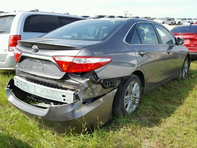 4T1BF1FK6GU194229 - 2016 TOYOTA CAMRY LE GRAY photo 4