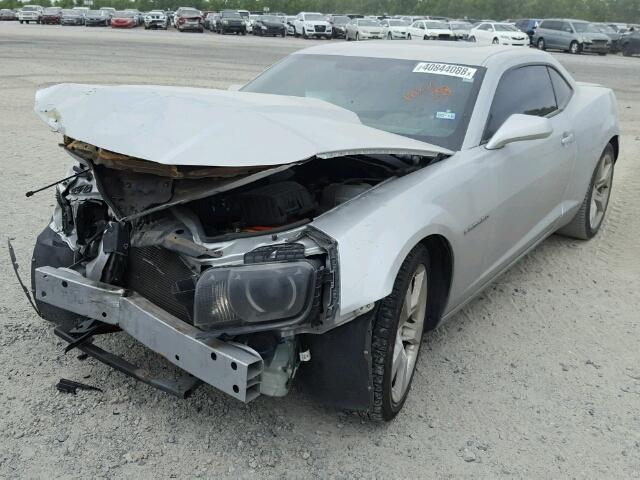 2G1FC1ED7B9202712 - 2011 CHEVROLET CAMARO LT SILVER photo 2