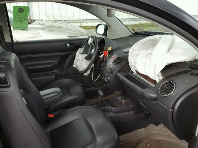 3VWPG31C78M514616 - 2008 VOLKSWAGEN NEW BEETLE შავი ფოტო 5