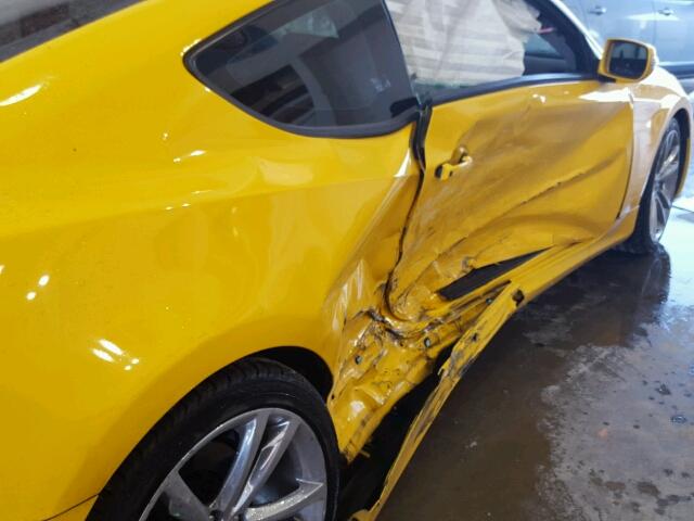 KMHHU6KH5AU004502 - 2010 HYUNDAI GENESIS CO YELLOW photo 9