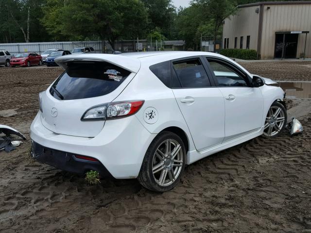 JM1BL1L38D1788943 - 2013 MAZDA SPEED 3 WHITE photo 4