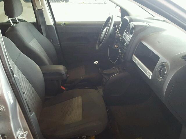 1C4NJCBA9ED758574 - 2014 JEEP COMPASS SP SILVER photo 5