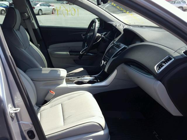 19UUB3F57JA001644 - 2018 ACURA TLX TECH SILVER photo 5