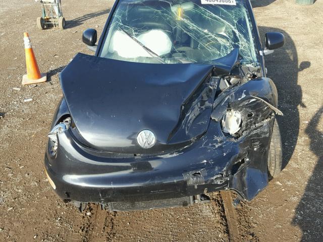 3VWDD21C8XM461297 - 1999 VOLKSWAGEN NEW BEETLE 黑色 照片 7