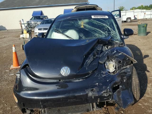 3VWDD21C8XM461297 - 1999 VOLKSWAGEN NEW BEETLE 黑色 照片 9