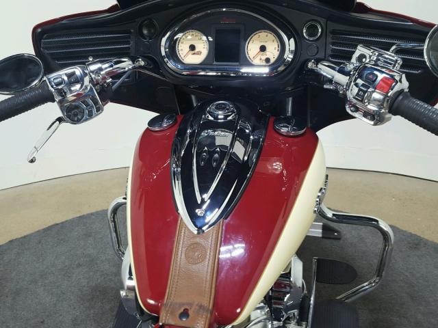56KTRAAA4F3327812 - 2015 INDIAN MOTORCYCLE CO. ROADMASTER MAROON photo 13