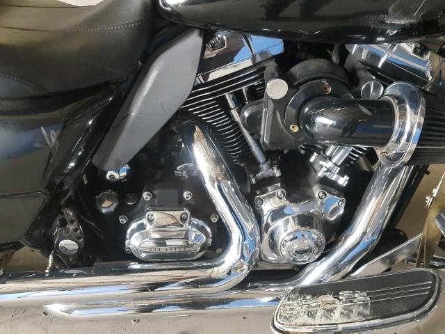 1HD1KB410AB608568 - 2010 HARLEY-DAVIDSON FLHX BLACK photo 7