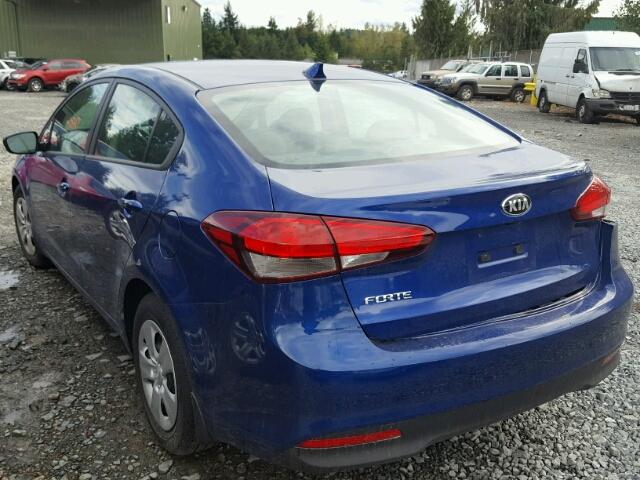 3KPFL4A78HE072961 - 2017 KIA FORTE LX BLUE photo 3