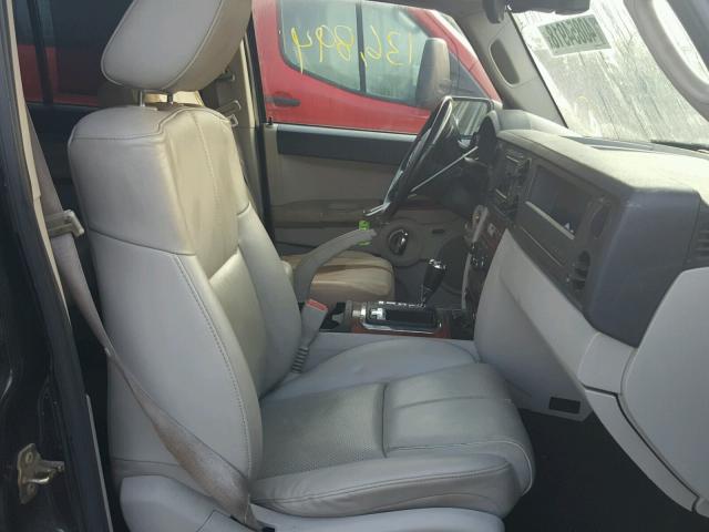 1J8HG58N66C189460 - 2006 JEEP COMMANDER BLACK photo 5