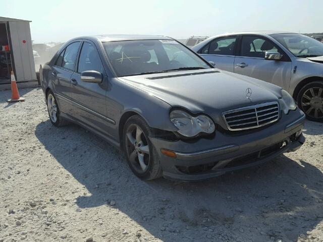 WDBRF40J55F683449 - 2005 MERCEDES-BENZ C230K BLUE photo 1