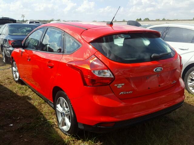 1FADP3K22EL372366 - 2014 FORD FOCUS RED photo 3