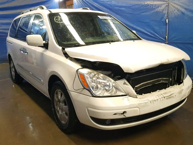 KNDMC233376015044 - 2007 HYUNDAI ENTOURAGE WHITE photo 1