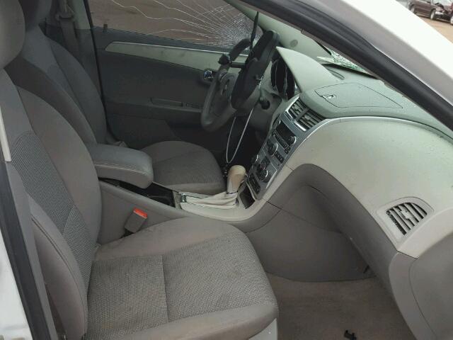 1G1ZB5E02CF153755 - 2012 CHEVROLET MALIBU LS თეთრი ფოტო 5