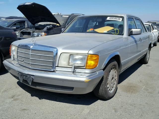 WDBCA39E2KA451713 - 1989 MERCEDES-BENZ 560 SEL SILVER photo 2