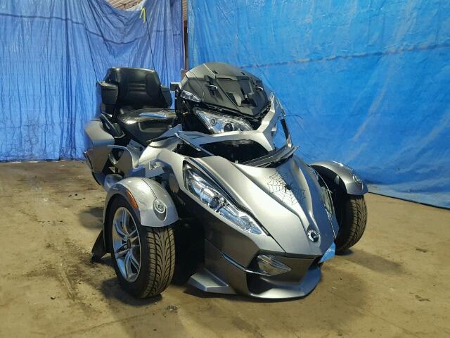 2BXJBWC14BV000766 - 2011 CAN-AM SPYDER ROA SILVER photo 1