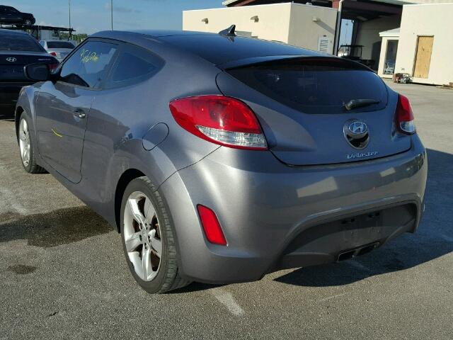 KMHTC6AD8DU129073 - 2013 HYUNDAI VELOSTER GRAY photo 3