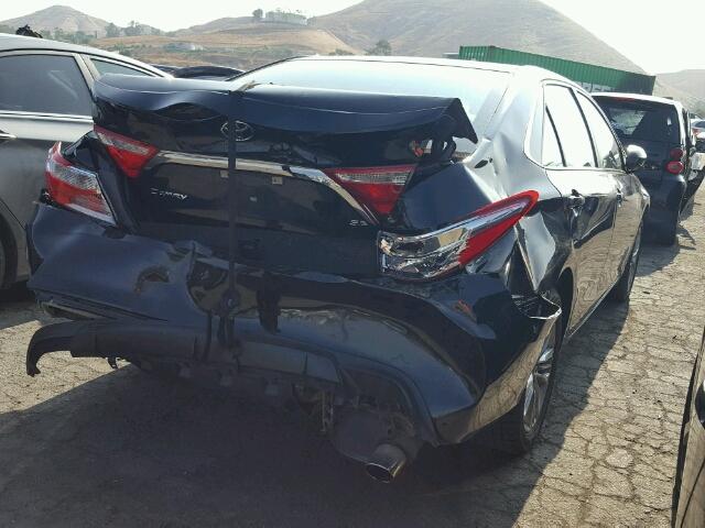 4T1BF1FK0HU275700 - 2017 TOYOTA CAMRY LE შავი ფოტო 4