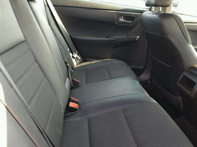 4T1BF1FK0HU275700 - 2017 TOYOTA CAMRY LE შავი ფოტო 6