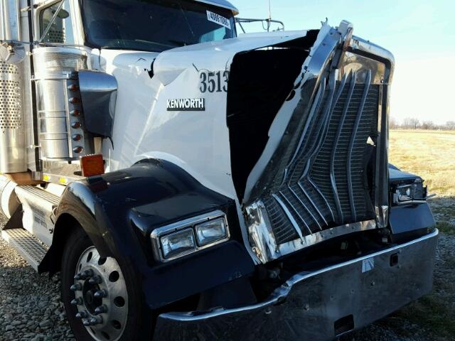 1XKWD49X59J258256 - 2009 KENWORTH CONSTRUCTI WHITE photo 9