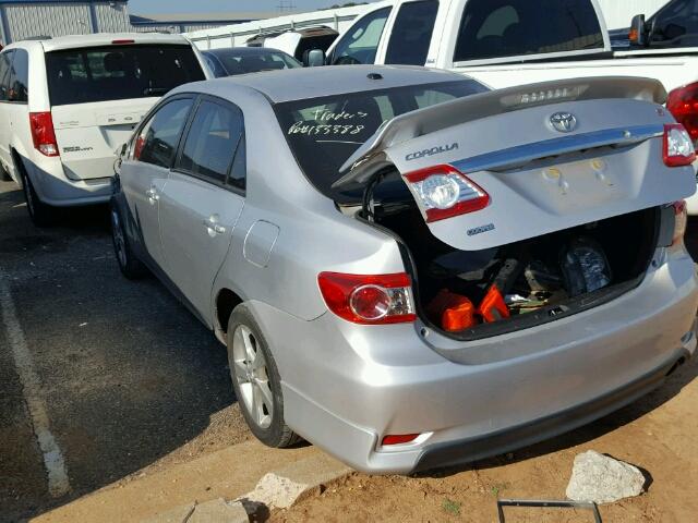 2T1BU4EE5BC572229 - 2011 TOYOTA COROLLA SILVER photo 3