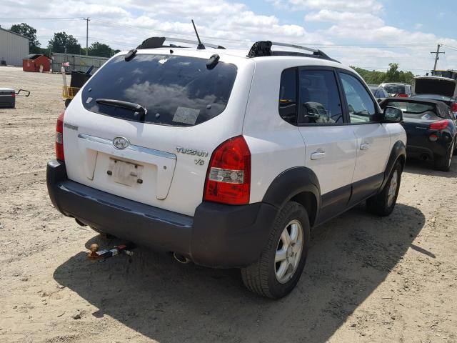 KM8JN12D05U142064 - 2005 HYUNDAI TUCSON GLS WHITE photo 4