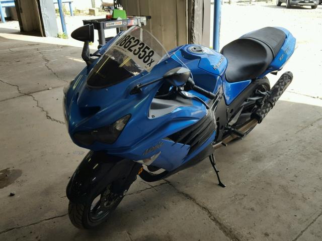 JKBZXNE18CA000253 - 2012 KAWASAKI ZX1400 EC BLUE photo 2