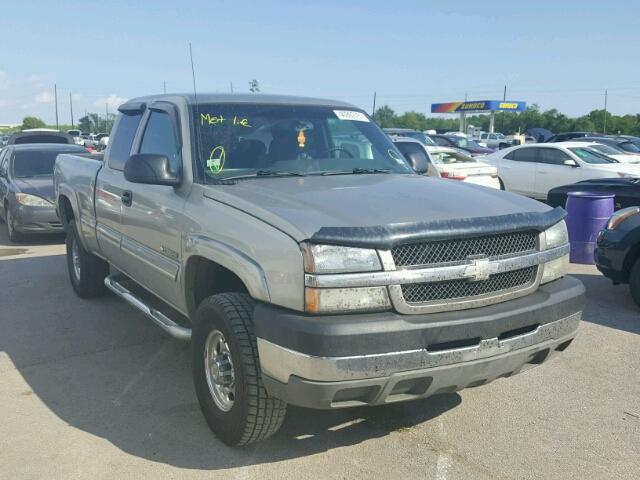 1GCHC29U53E264673 - 2003 CHEVROLET SILVERADO SILVER photo 1