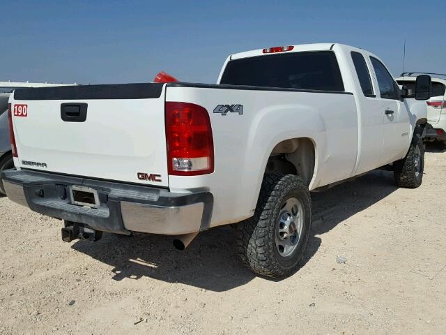 1GT22ZCG6DZ115283 - 2013 GMC SIERRA K25 WHITE photo 4