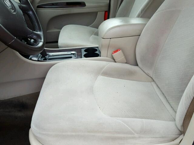 2G4WC582781335532 - 2008 BUICK LACROSSE C GRAY photo 5