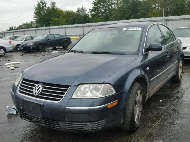 WVWRH63B72P292806 - 2002 VOLKSWAGEN PASSAT BLUE photo 2