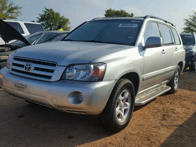 JTEDP21A760105073 - 2006 TOYOTA HIGHLANDER SILVER photo 2