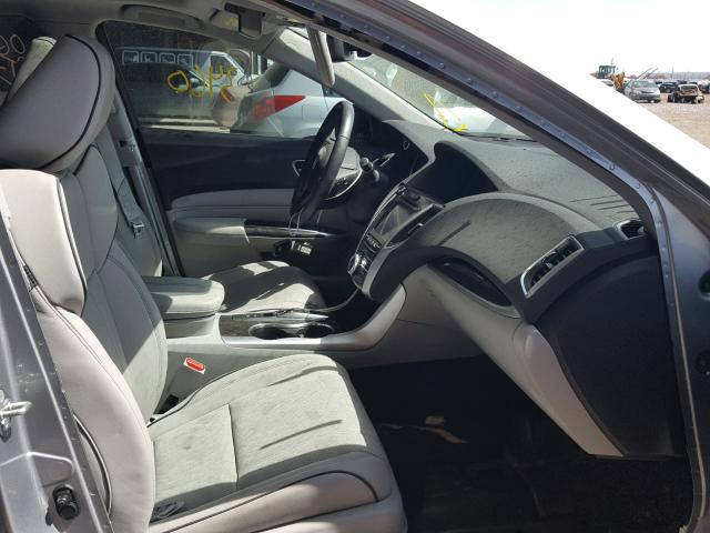 19UUB2F53JA012196 - 2018 ACURA TLX TECH SILVER photo 5