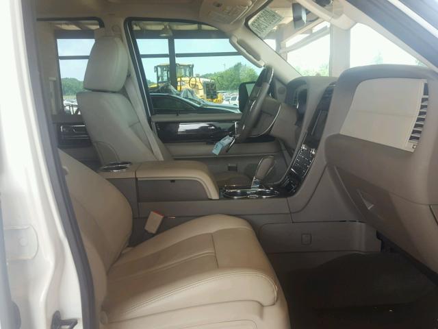 5LMJJ2HT8HEL01229 - 2017 LINCOLN NAVIGATOR Weiß Foto 5