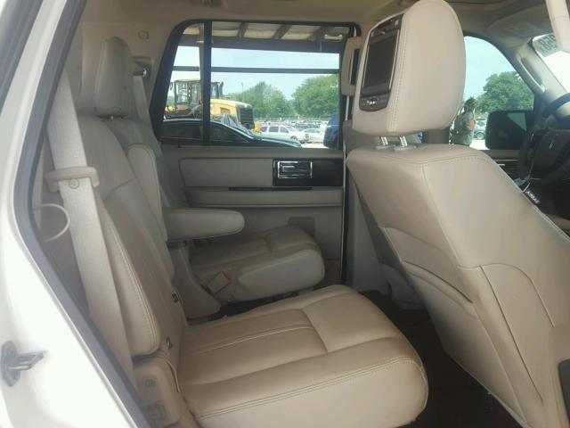 5LMJJ2HT8HEL01229 - 2017 LINCOLN NAVIGATOR Weiß Foto 6