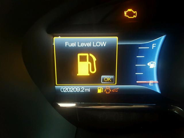 5LMJJ2HT8HEL01229 - 2017 LINCOLN NAVIGATOR Weiß Foto 8