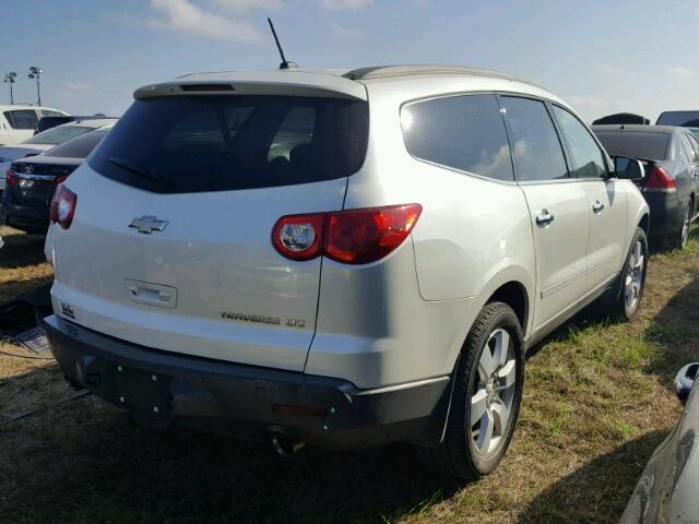 1GNKRLED5CJ234460 - 2012 CHEVROLET TRAVERSE L WHITE photo 4