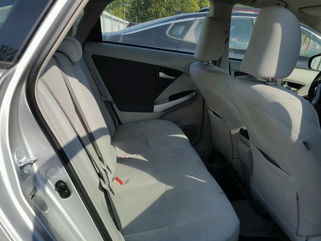 JTDKN3DU5A0188332 - 2010 TOYOTA PRIUS 银色 照片 6