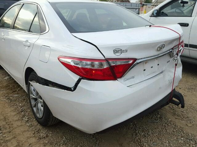 4T1BF1FK4FU033781 - 2015 TOYOTA CAMRY LE WHITE photo 9